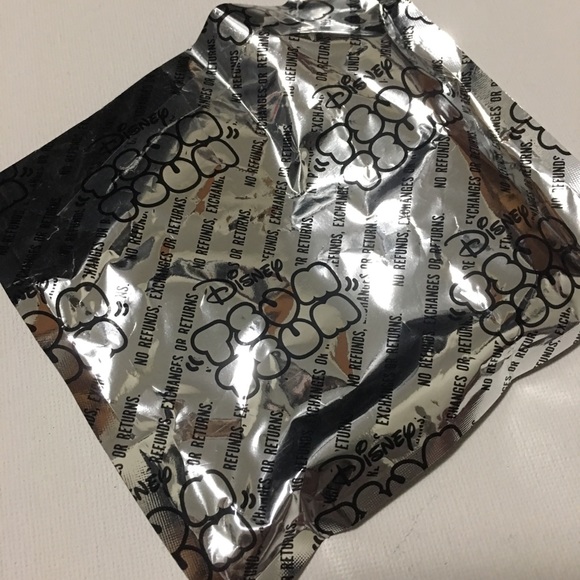 Disney Tsum Tsum Collectible Vinyl Figurine - Picture 7 of 16